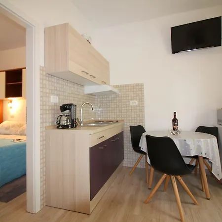 Hundefreundliches Im Zentrum Von Und Nur 400 Meter Zum Пореч