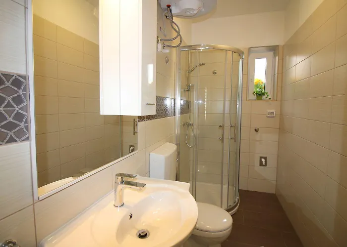 Апартаменти Hundefreundliches Im Zentrum Von Und Nur 400 Meter Zum *