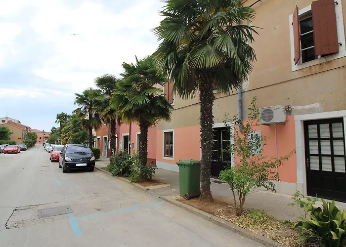 Apartment Hundefreundliches Im Zentrum Von Und Nur 400 Meter Zum