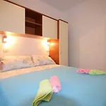 Apartment Hundefreundliches Im Zentrum Von Und Nur 400 Meter Zum Porec